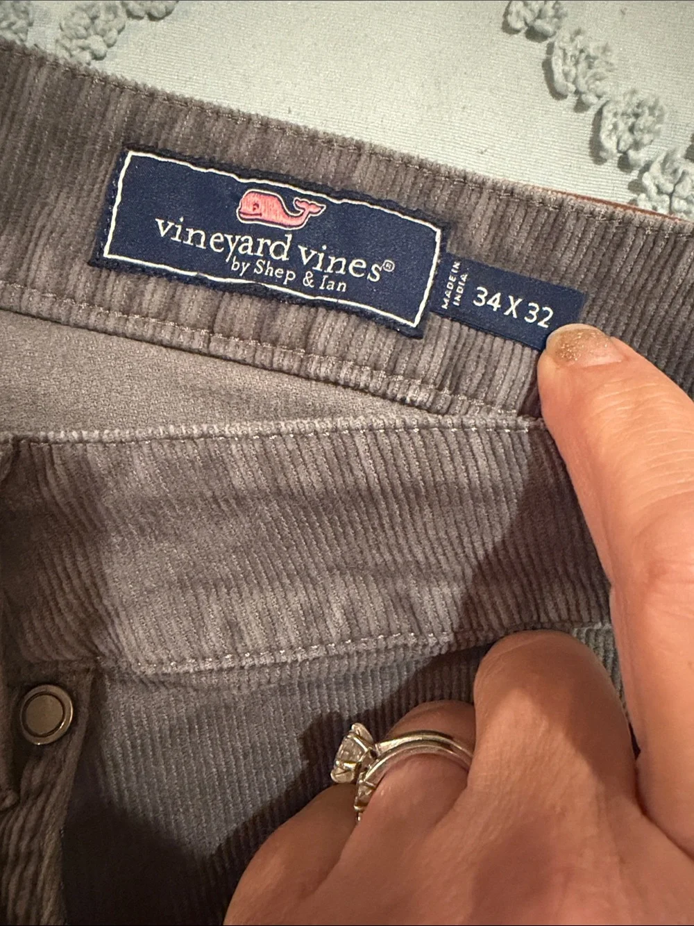 Vineyard Vines High-Rise Corduroy Jeans in Taupe Brown